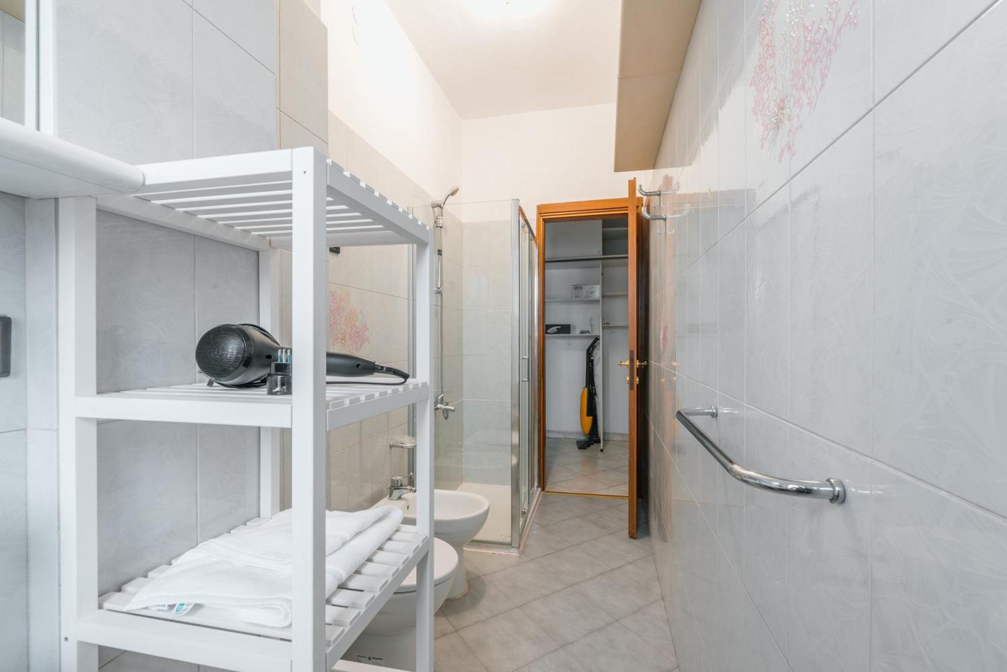 Ihost Apartment - De Andreis 11 Milaan Buitenkant foto