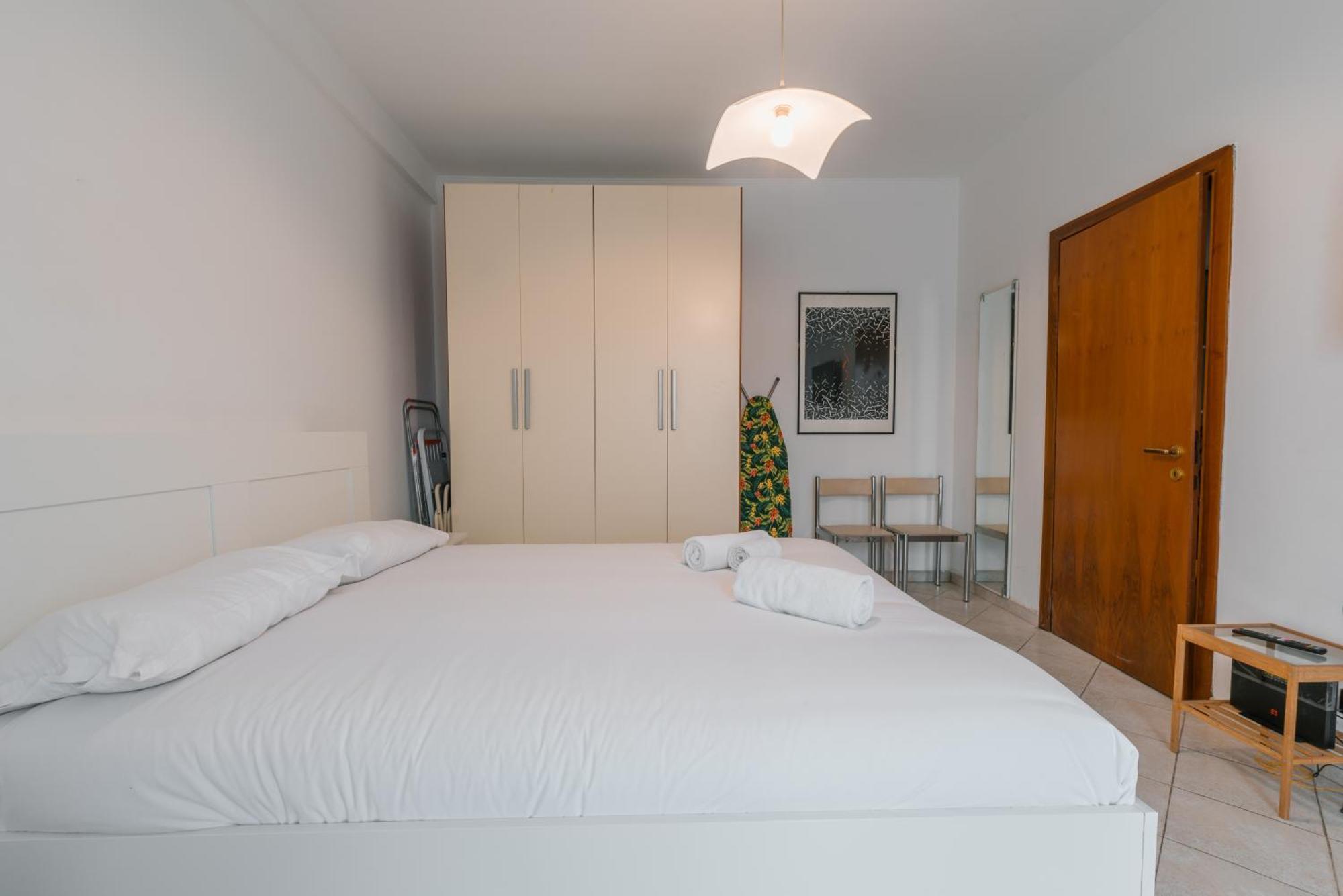 Ihost Apartment - De Andreis 11 Milaan Buitenkant foto